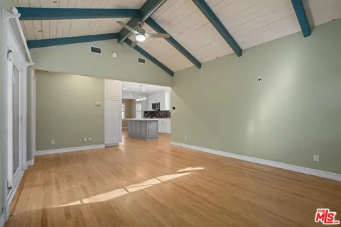 $5,700 | 7432 Westlawn Avenue, Los Angeles, CA 90045