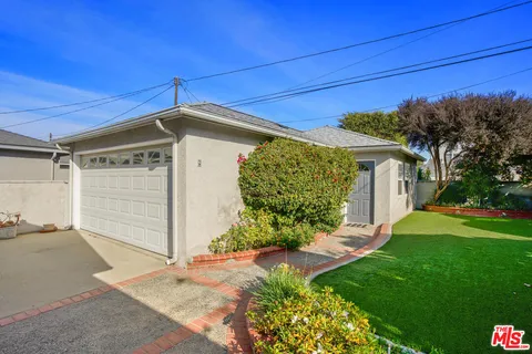 $5,700 | 7432 Westlawn Avenue, Los Angeles, CA 90045