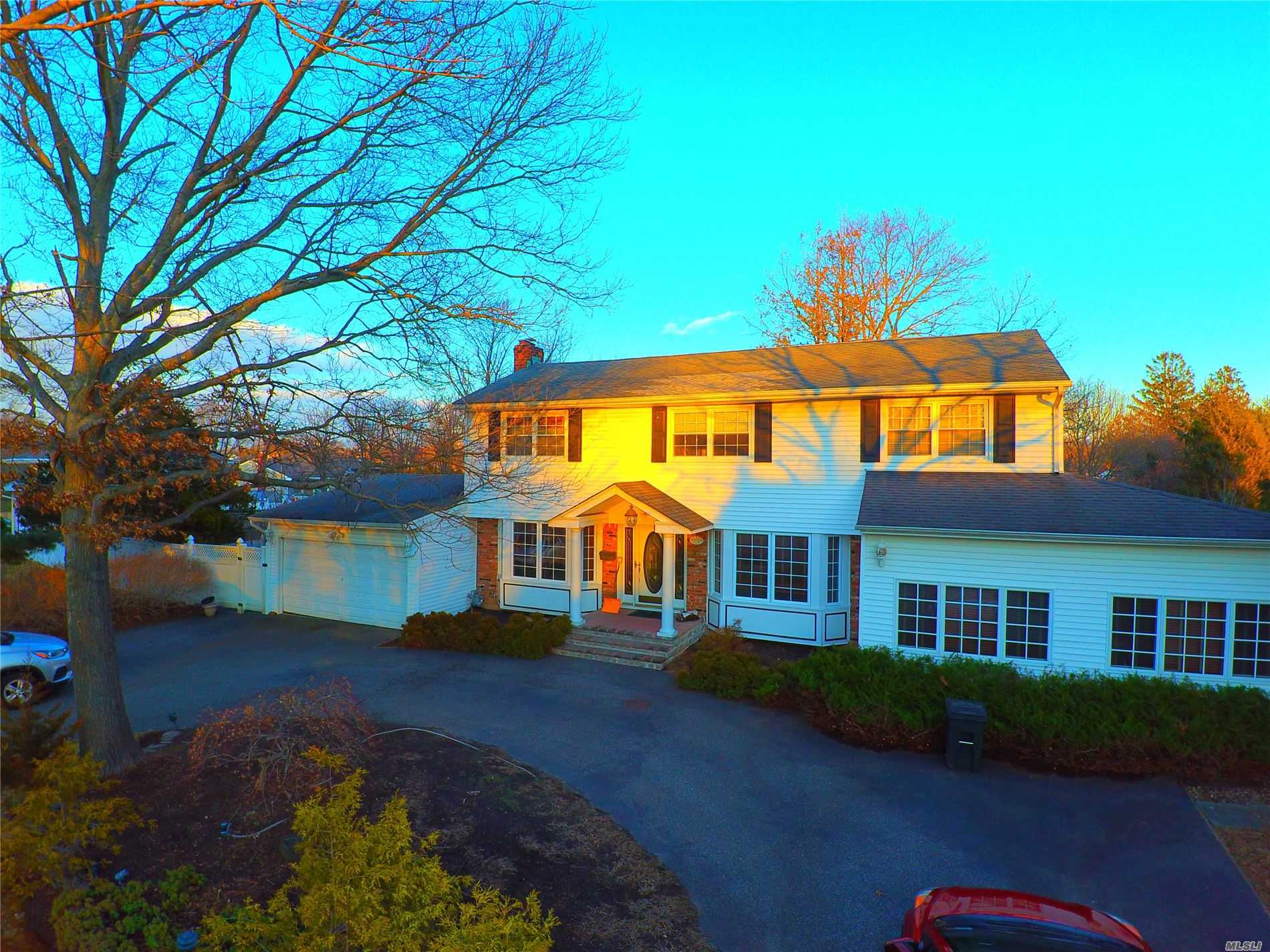 25 Radburn Drive Commack, NY 11725 - Photo 1 of 1 Gallery Image 1