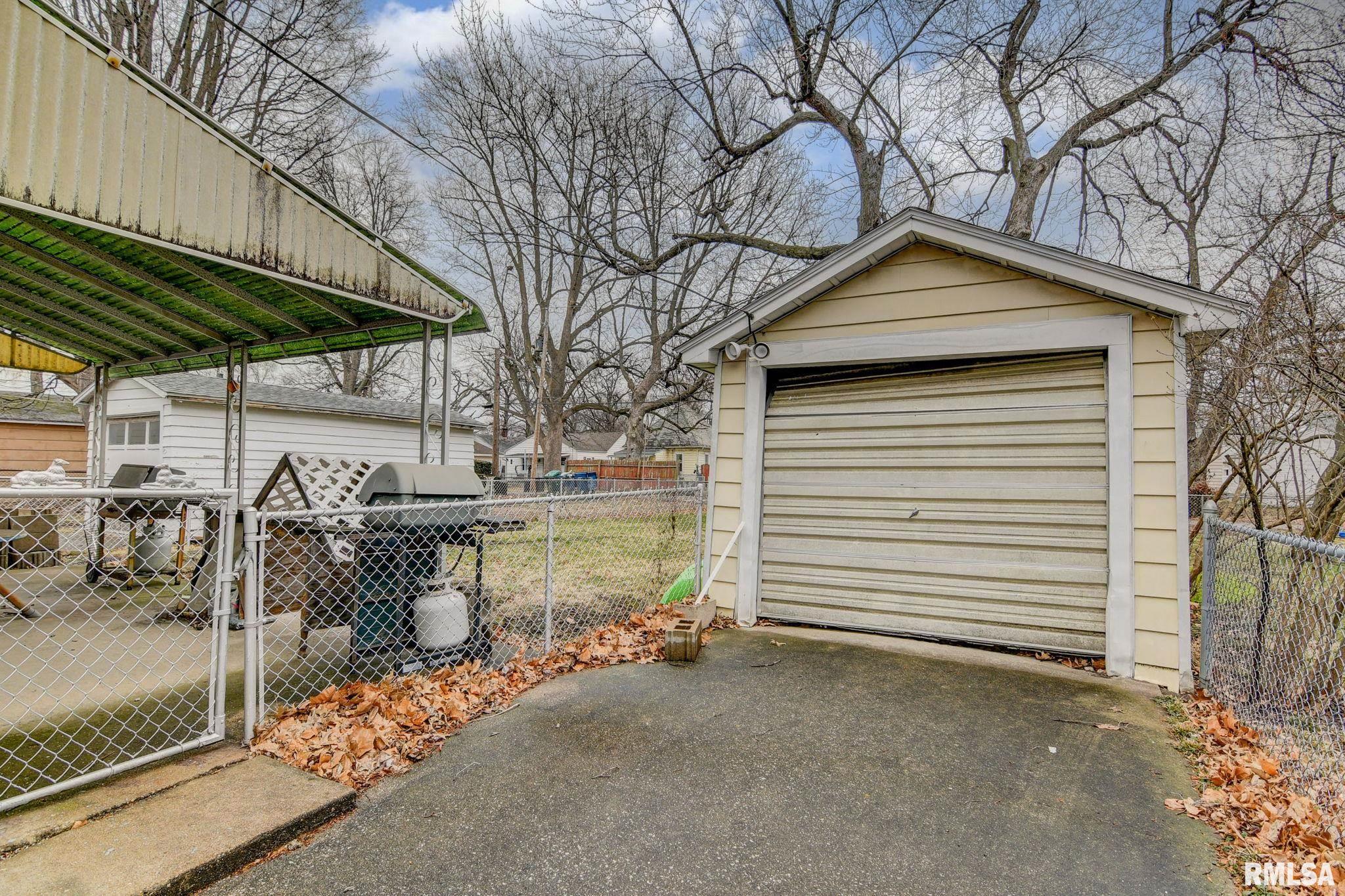 2324 South 7th Street Springfield, IL 62703 - Photo 16 of 19