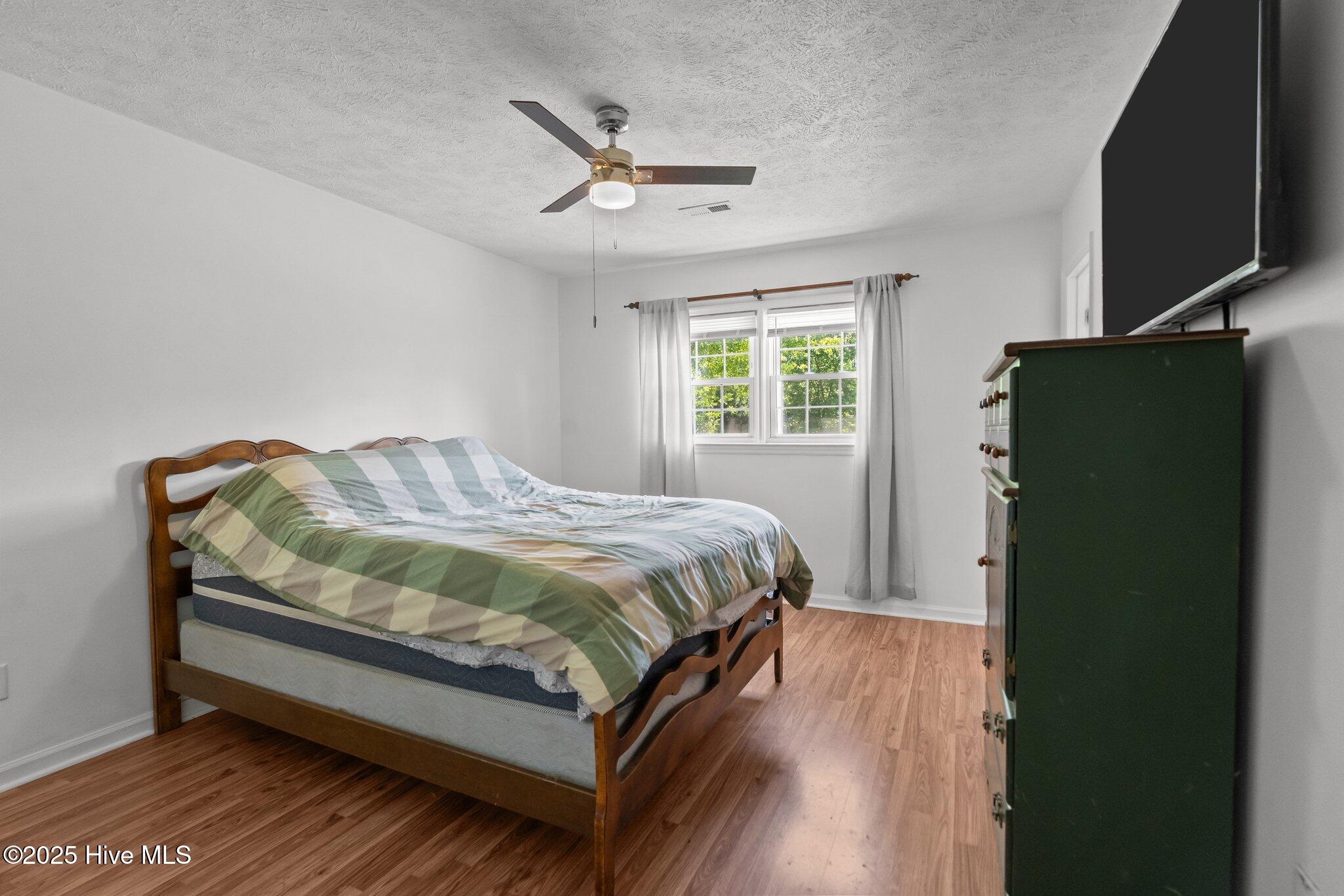 7008 Fallen Tree Road Wilmington, NC 28405 - Photo 12 of 26 13-web-or-mls-DSC08915