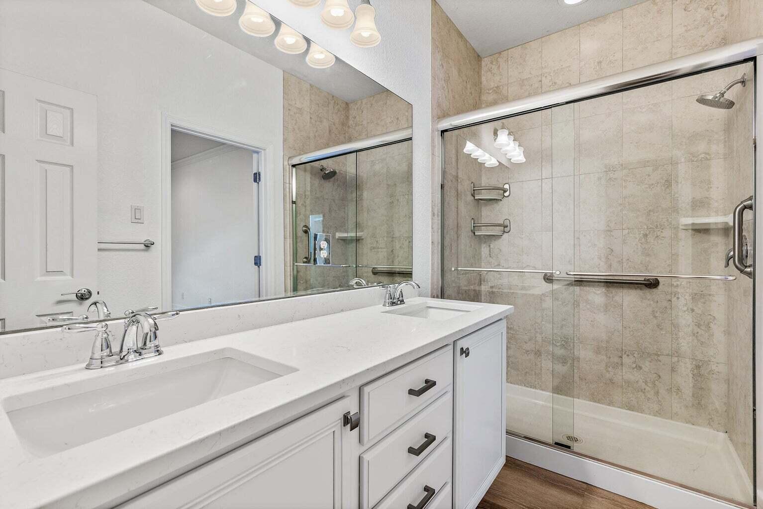 1176 South Community Drive Jupiter, FL 33458 - Photo 10 of 19 20240216232932586613000000-o