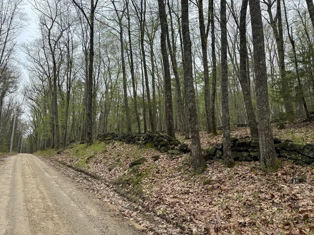 a view of a tennis court