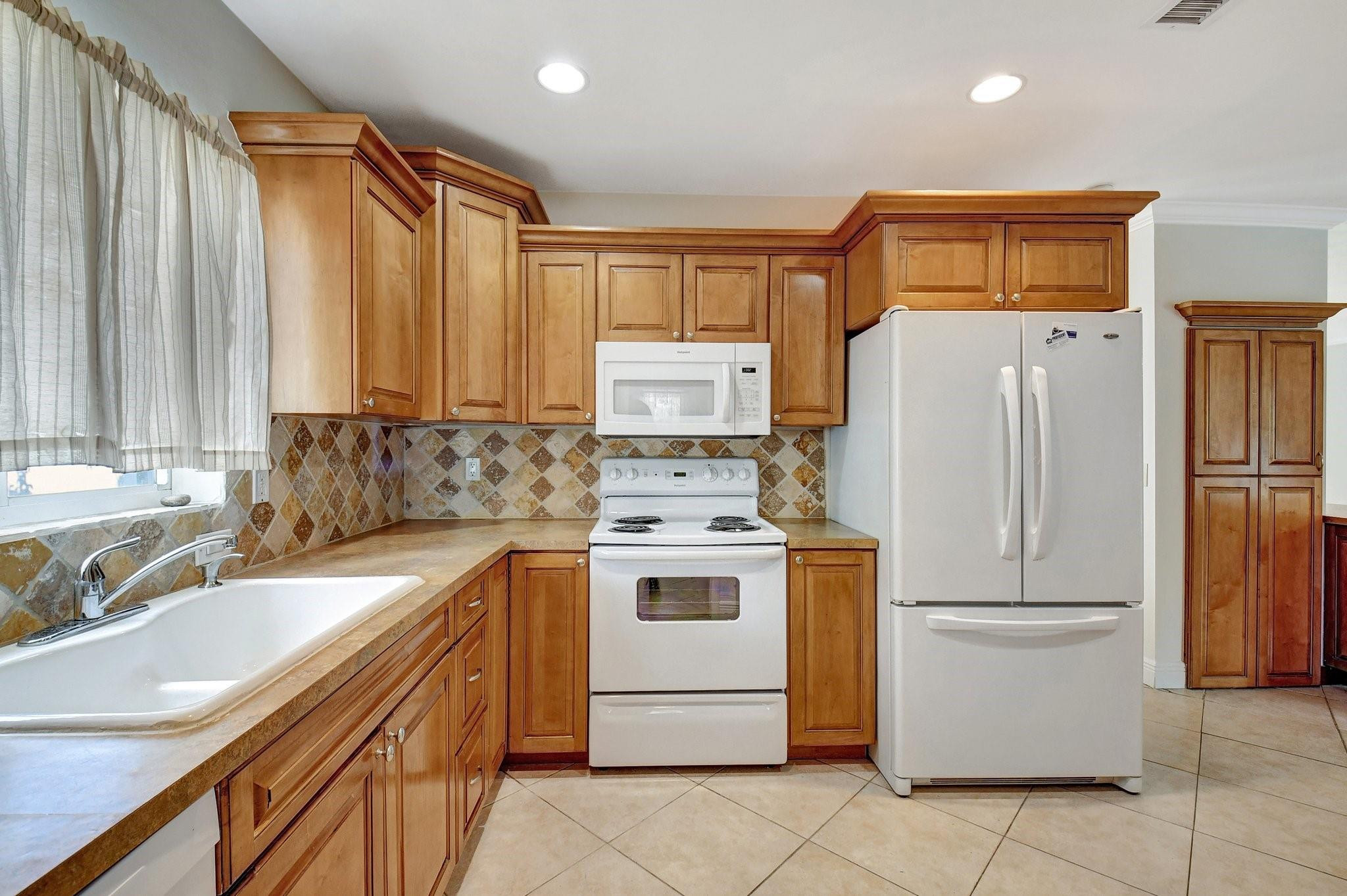 1364 Southwest 4th Street Boca Raton, FL 33486 - Photo 11 of 23 Photo 11