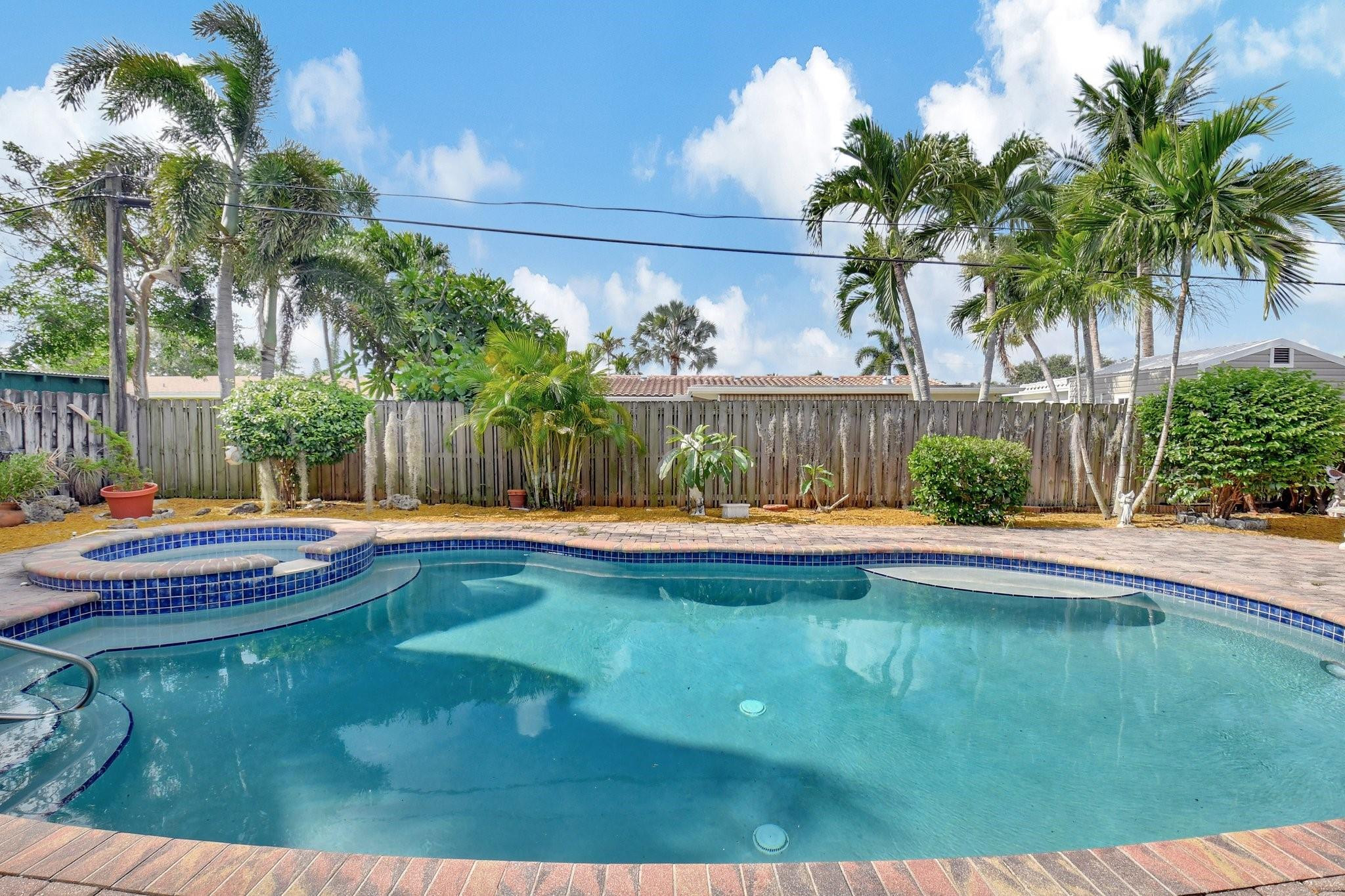 1364 Southwest 4th Street Boca Raton, FL 33486 - Photo 4 of 23 Photo 4