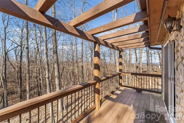 $650,000 | 525 Mossy Oak Trail, Nebo, NC 28761