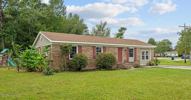 $225,000 | 218 North Nunn Street, Havelock, NC 28532