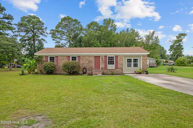 $225,000 | 218 North Nunn Street, Havelock, NC 28532