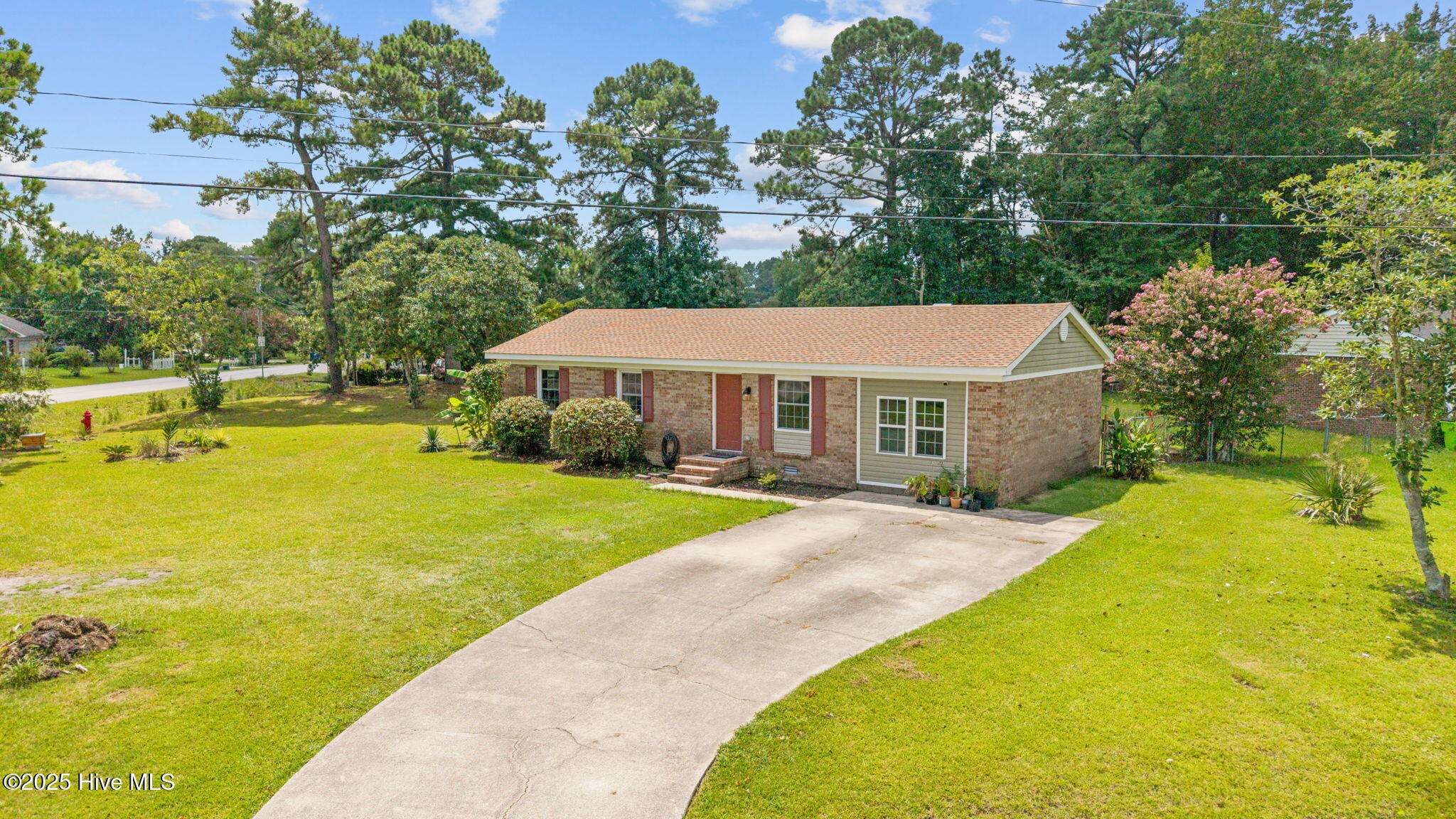 218 North Nunn Street Havelock, NC 28532 - Photo 4 of 38 Front