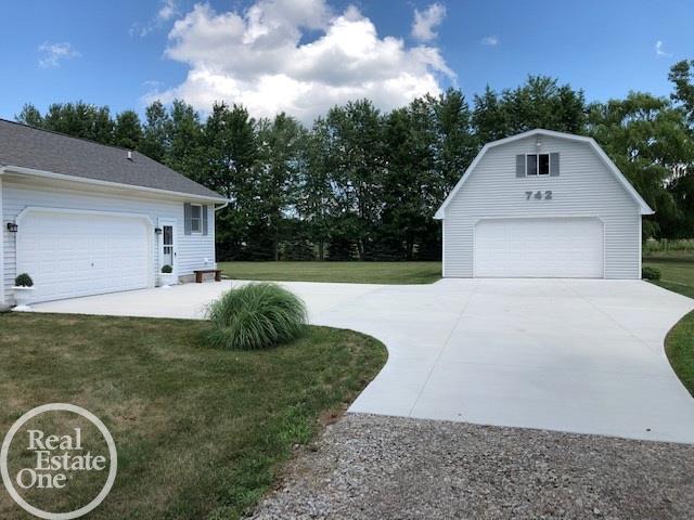 742 Sperry Road Allenton, MI 48002 - Photo 7 of 59