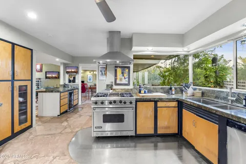 $4,000,000 | 6306 North Camelback Manor Drive, Paradise Valley, AZ 85253