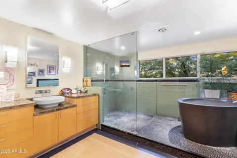 $4,000,000 | 6306 North Camelback Manor Drive, Paradise Valley, AZ 85253