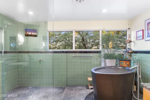 $4,000,000 | 6306 North Camelback Manor Drive, Paradise Valley, AZ 85253