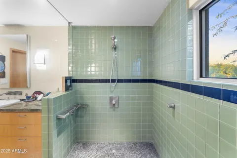 $4,000,000 | 6306 North Camelback Manor Drive, Paradise Valley, AZ 85253