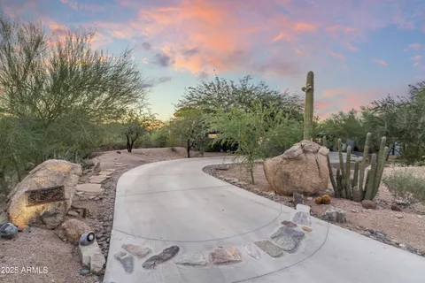 $4,000,000 | 6306 North Camelback Manor Drive, Paradise Valley, AZ 85253