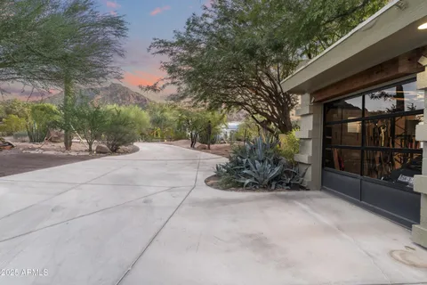 $4,000,000 | 6306 North Camelback Manor Drive, Paradise Valley, AZ 85253