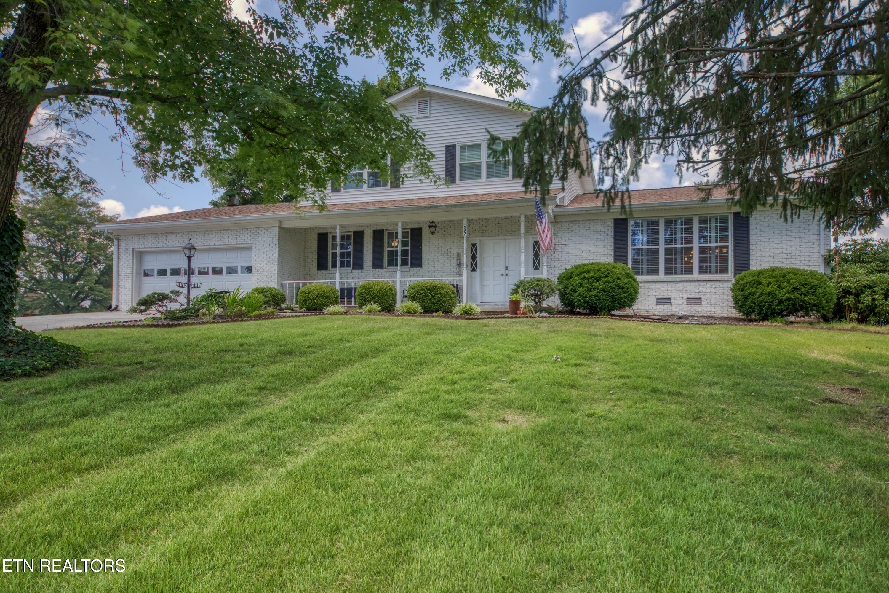 942 Radnor Road Maryville, TN 37804 - Photo 5 of 28 0H3A9607_2