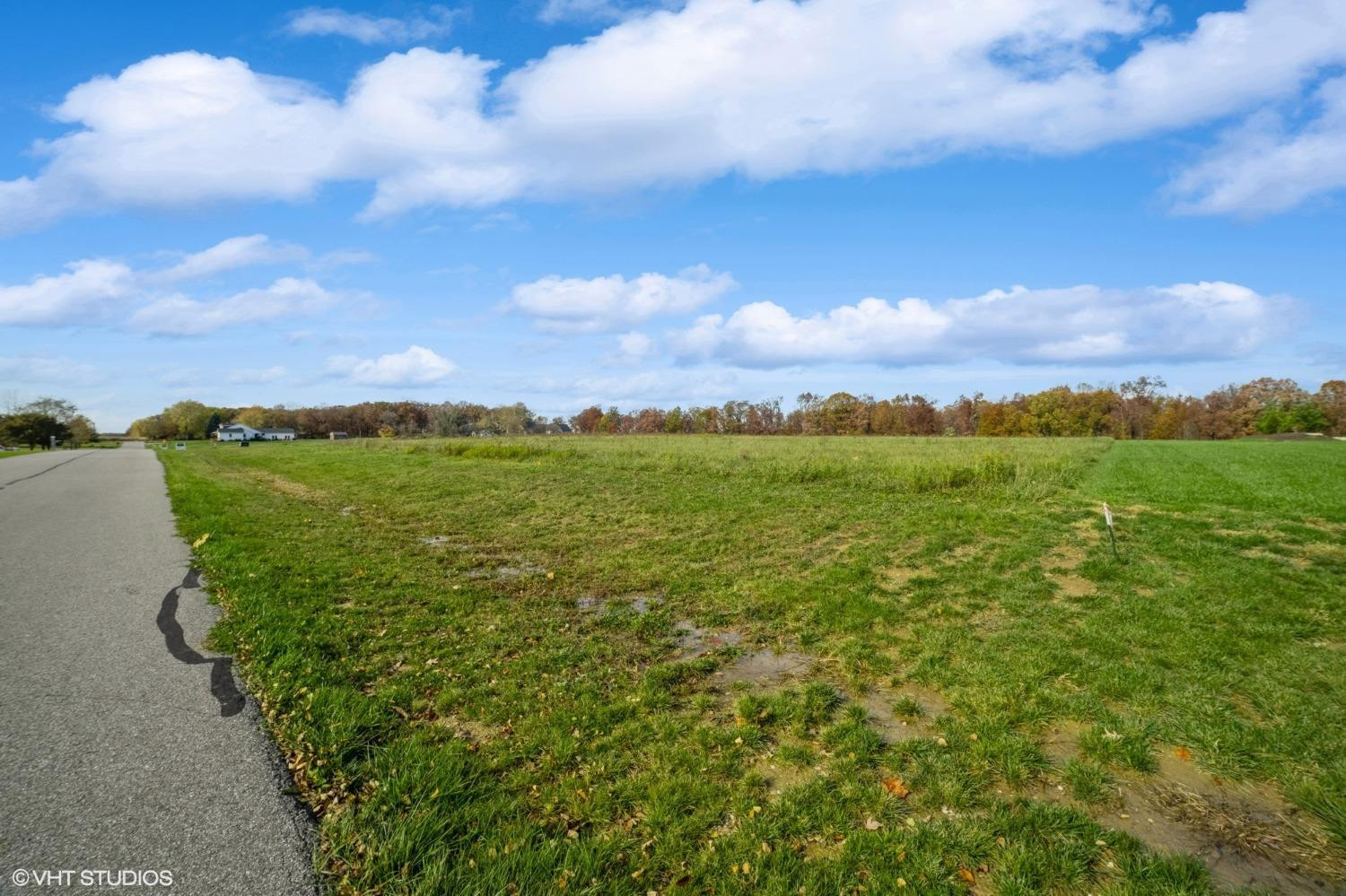 595 West 213 South Hebron, IN 46341 - Photo 5 of 25 a view of a lake with a city