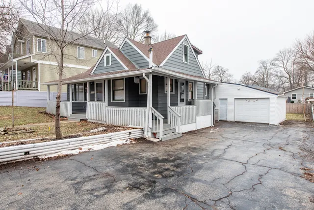 $260,000 | 510 Forest Glen Drive, Round Lake Park, IL 60073