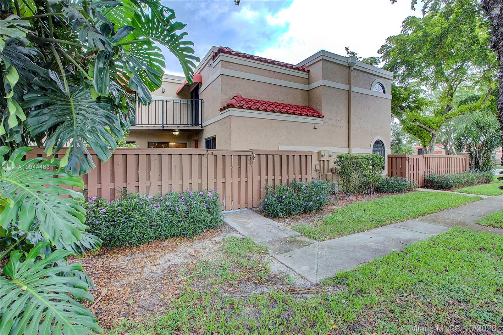 8183 Thames Boulevard, Unit D Boca Raton, FL 33433 - Photo 1 of 29