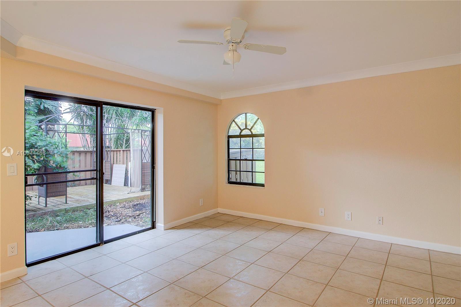 8183 Thames Boulevard, Unit D Boca Raton, FL 33433 - Photo 4 of 29