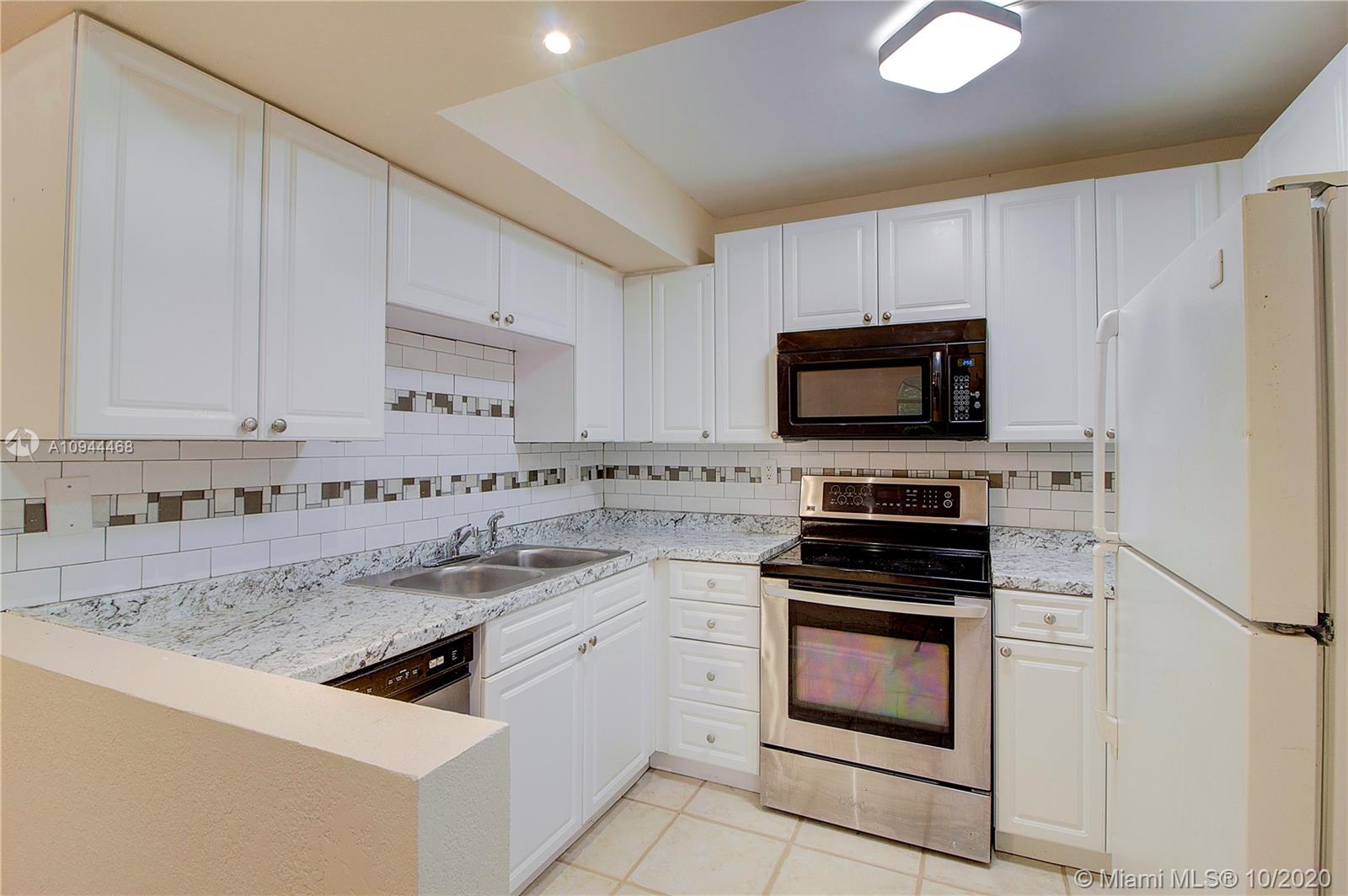 8183 Thames Boulevard, Unit D Boca Raton, FL 33433 - Photo 10 of 29