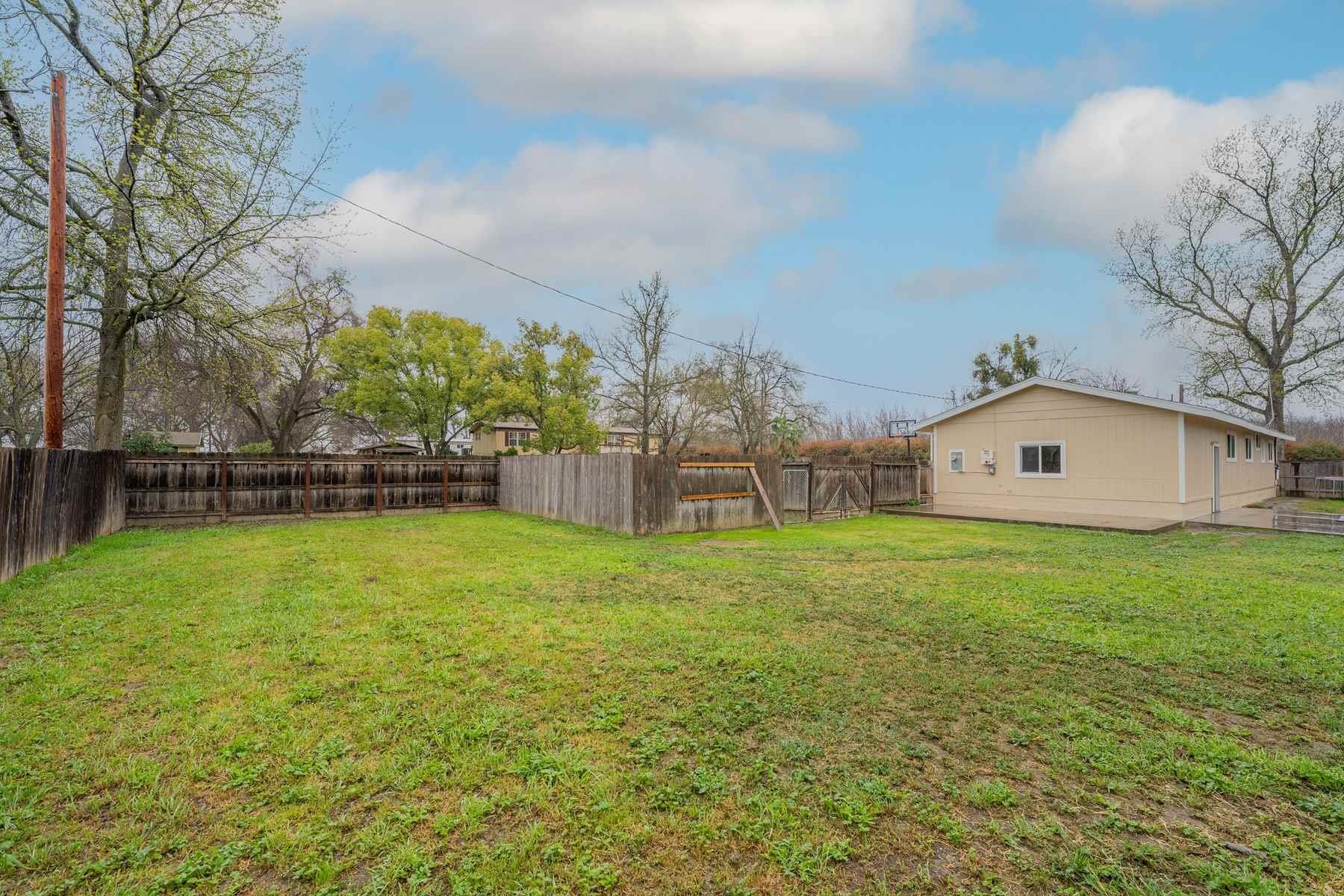 475 H Street Gerber, CA 96035 - Photo 29 of 34