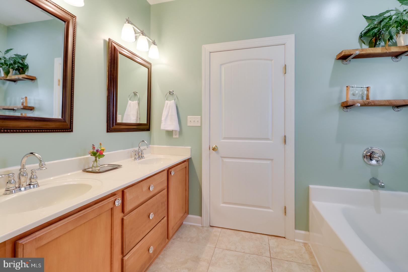 17726 Preakness Road Milton, DE 19968 - Photo 24 of 35 Master bath - large vanity, dual sinks, garden tub