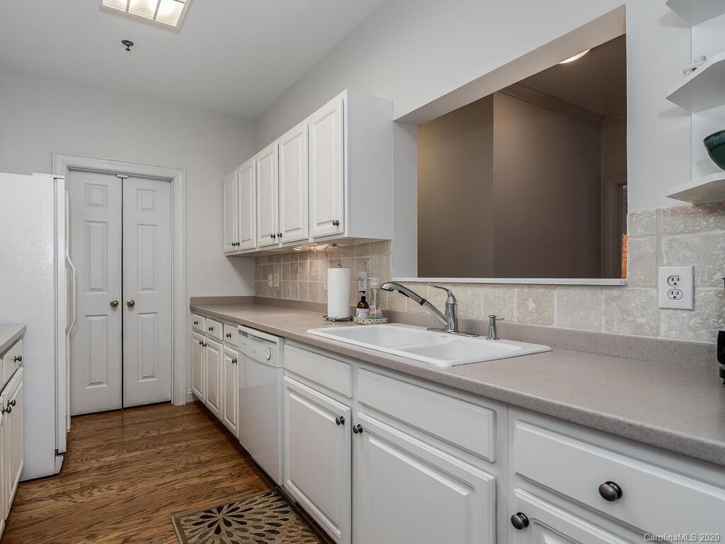 5617 Fairview Road, Unit 7 Charlotte, NC 28209 - Photo 8 of 15 Gallery Image 8