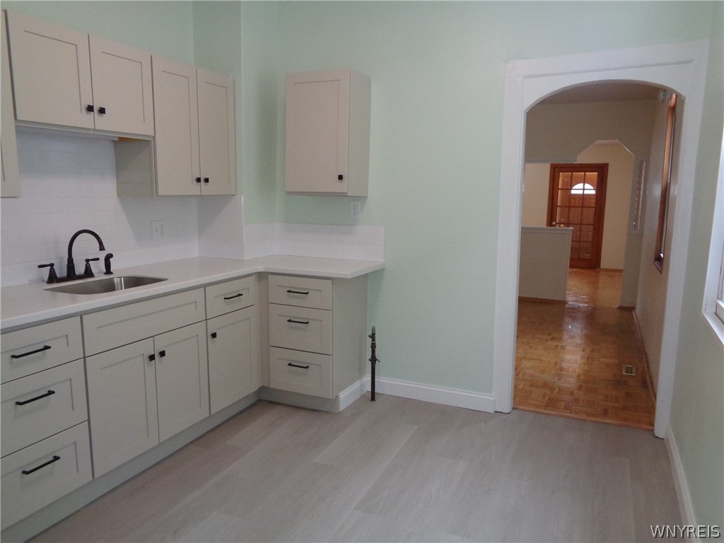 31 Riverside Avenue Buffalo, NY 14207 - Photo 19 of 46 Kitchen - space for stove