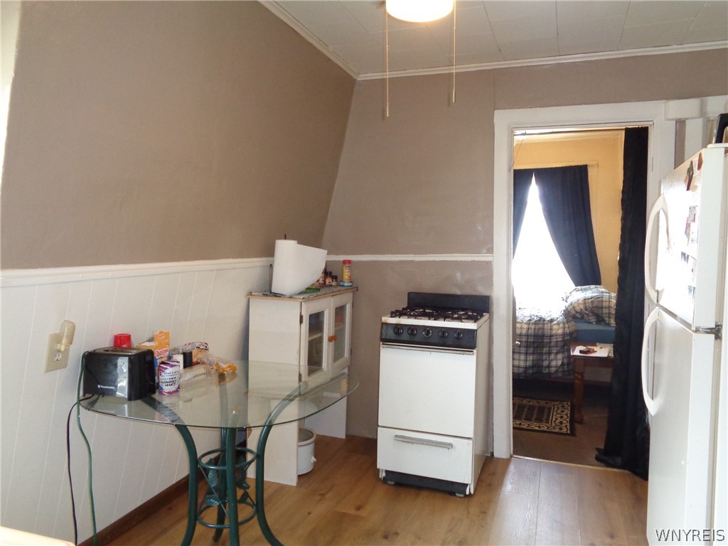 31 Riverside Avenue Buffalo, NY 14207 - Photo 32 of 46 upper kitchen