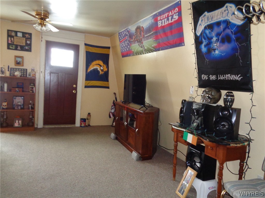 31 Riverside Avenue Buffalo, NY 14207 - Photo 39 of 46 Upper Living room
