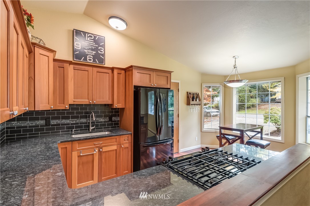 1320 Welling Road Bellingham, WA 98226 - Photo 5 of 25