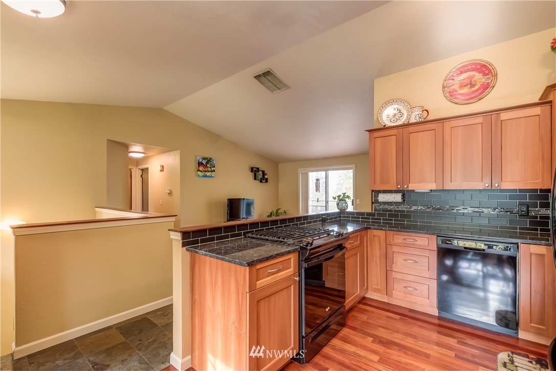 1320 Welling Road Bellingham, WA 98226 - Photo 6 of 25
