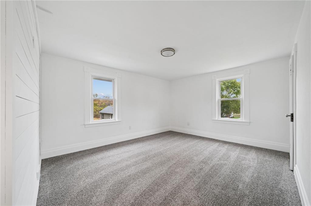 124 Oak Street Yukon, PA 15698 - Photo 24 of 35 an empty room with windows