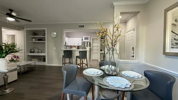 $1,600 | 15000 West Airport Boulevard, Unit B2, Sugar Land, TX 77498