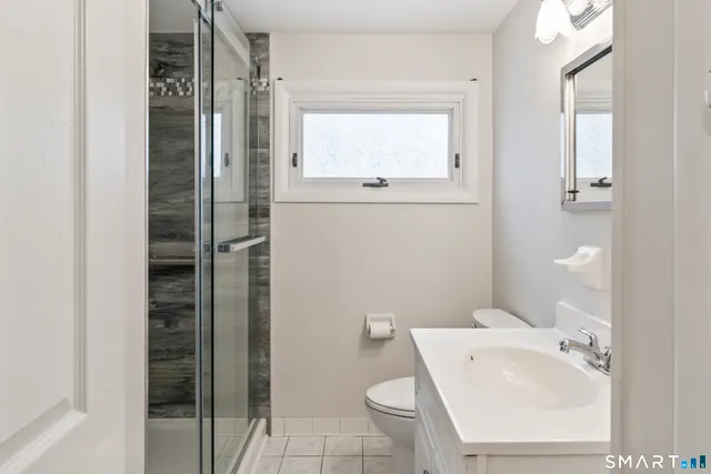 $355,999 | 67 Dogwood Drive, Southington, CT 06489