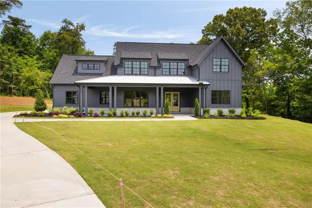 $859,900 | 157 Palisade Drive Northeast, Rydal, GA 30171