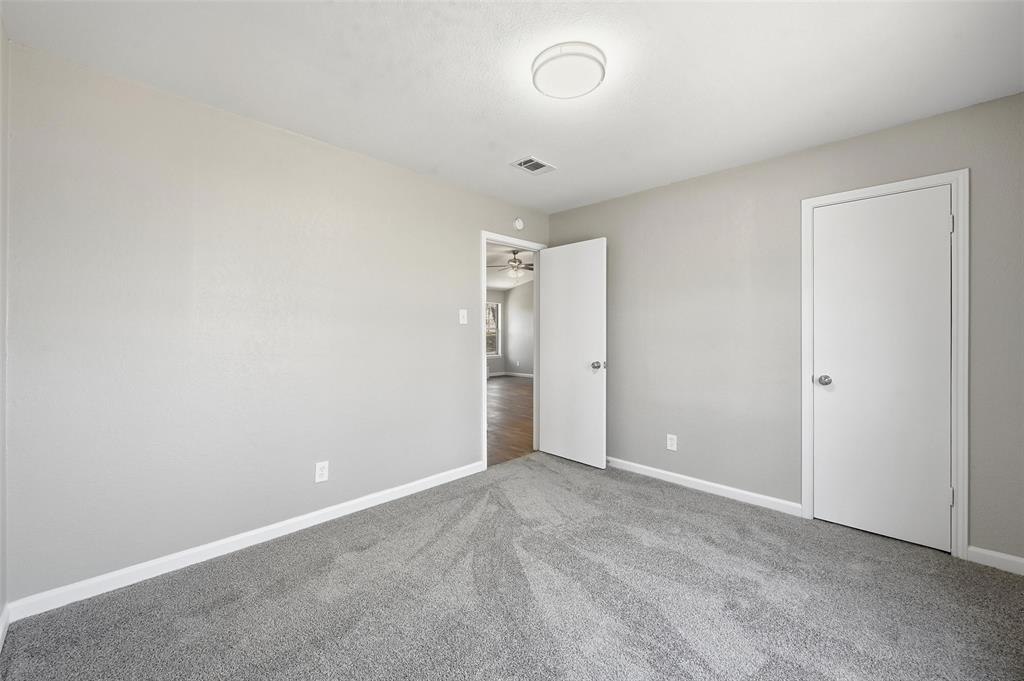705 Timberoaks Drive Azle, TX 76020 - Photo 21 of 27 a view of an empty room