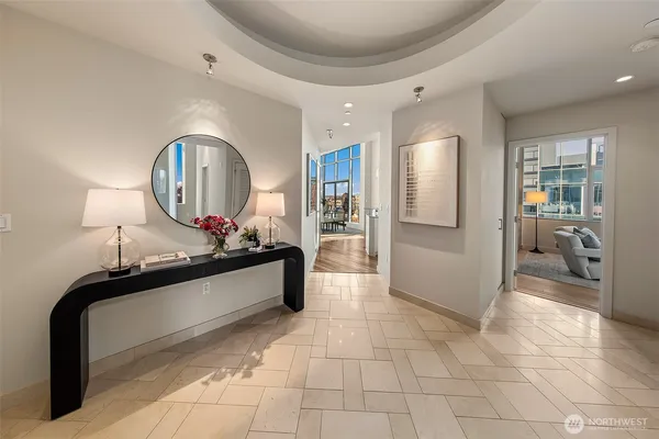 $1,798,000 | 909 5th Avenue, Unit PH3, Seattle, WA 98164
