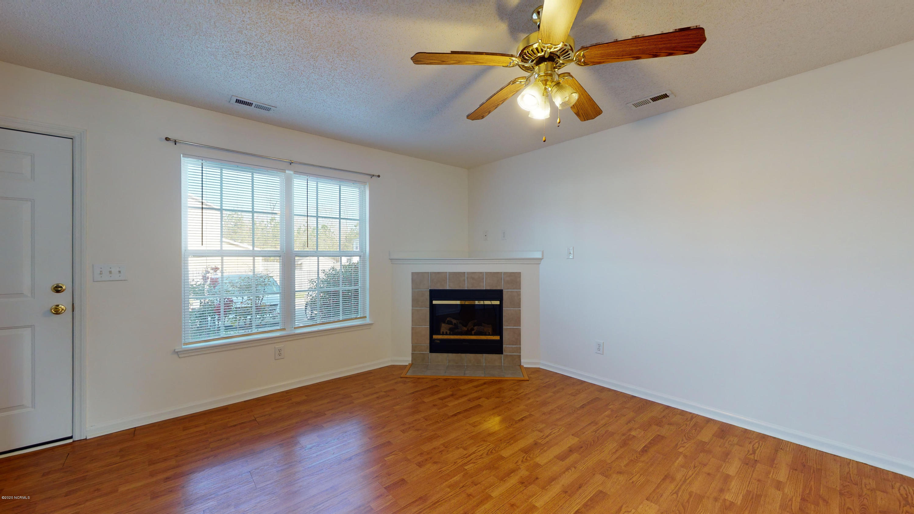705 Timberlake Trail Jacksonville, NC 28546 - Photo 10 of 38 10-705 Timberlake Trail-31