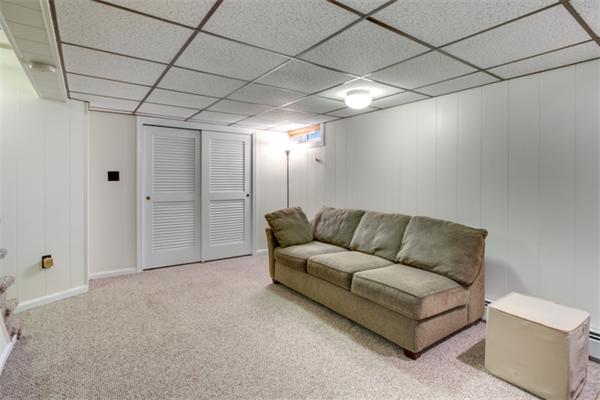 22 Topping Road Andover, MA 01810 - Photo 13 of 16 Gallery Image 13