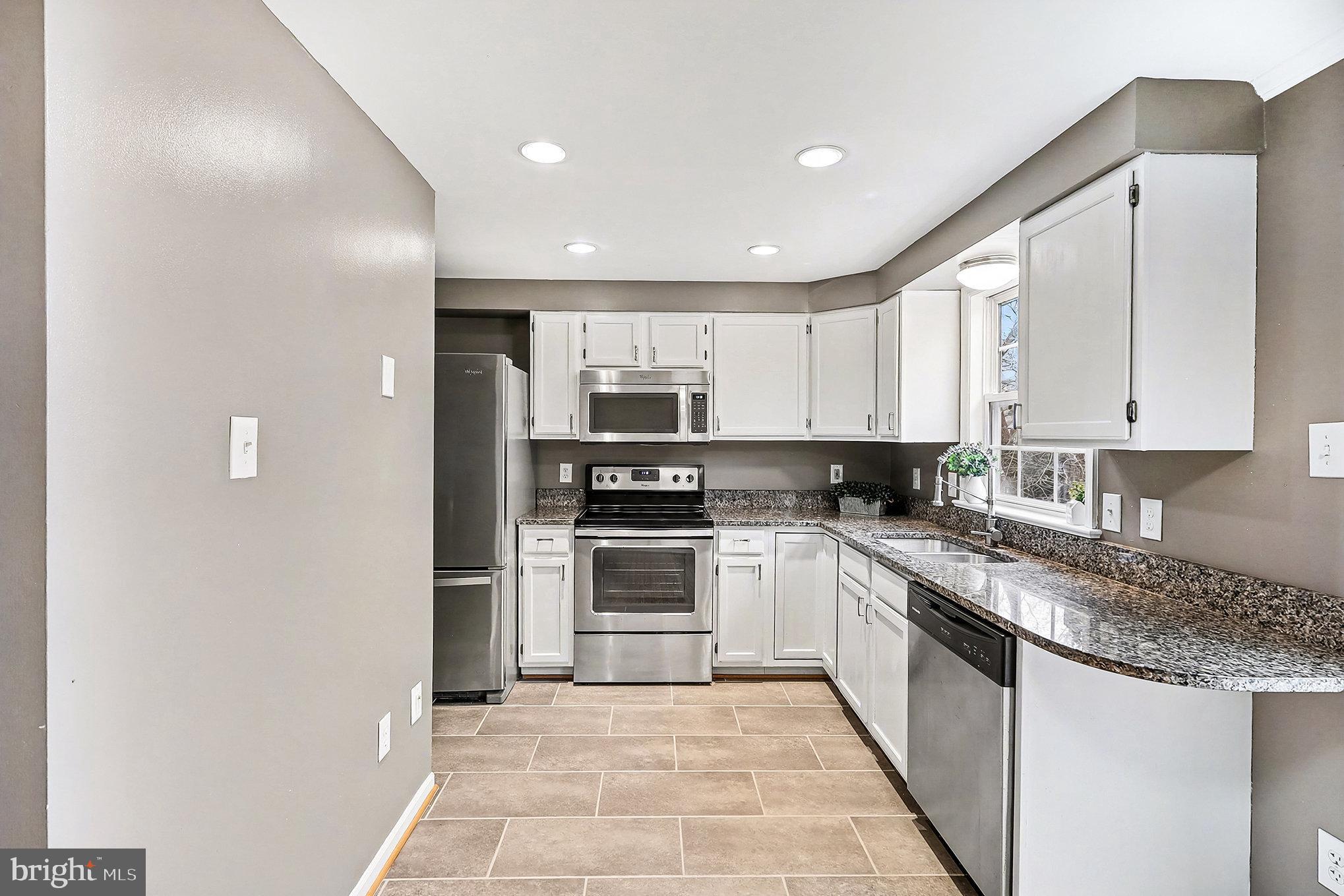 122 East Glebe Road Alexandria, VA 22305 - Photo 4 of 30