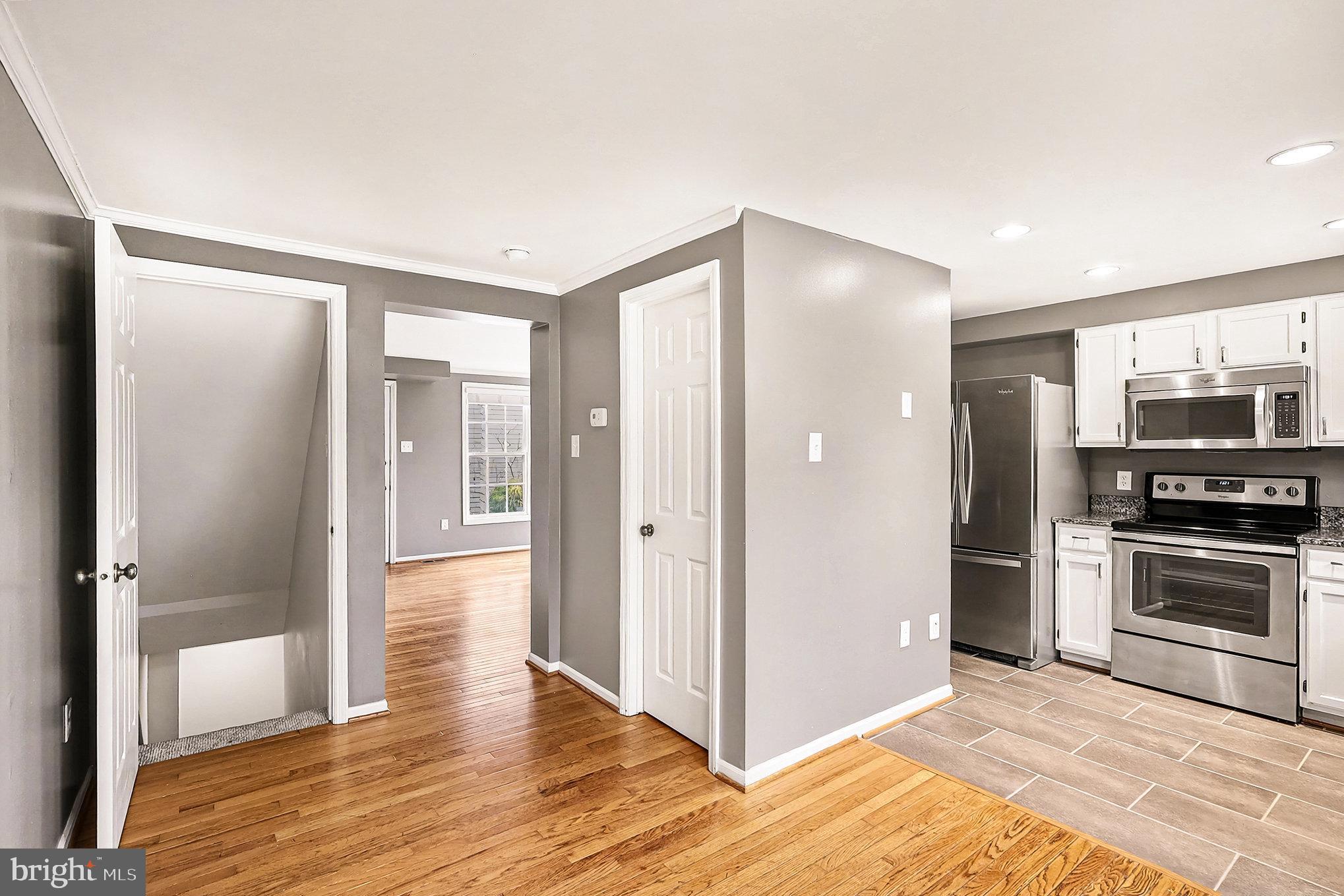 122 East Glebe Road Alexandria, VA 22305 - Photo 5 of 30 Dining Room