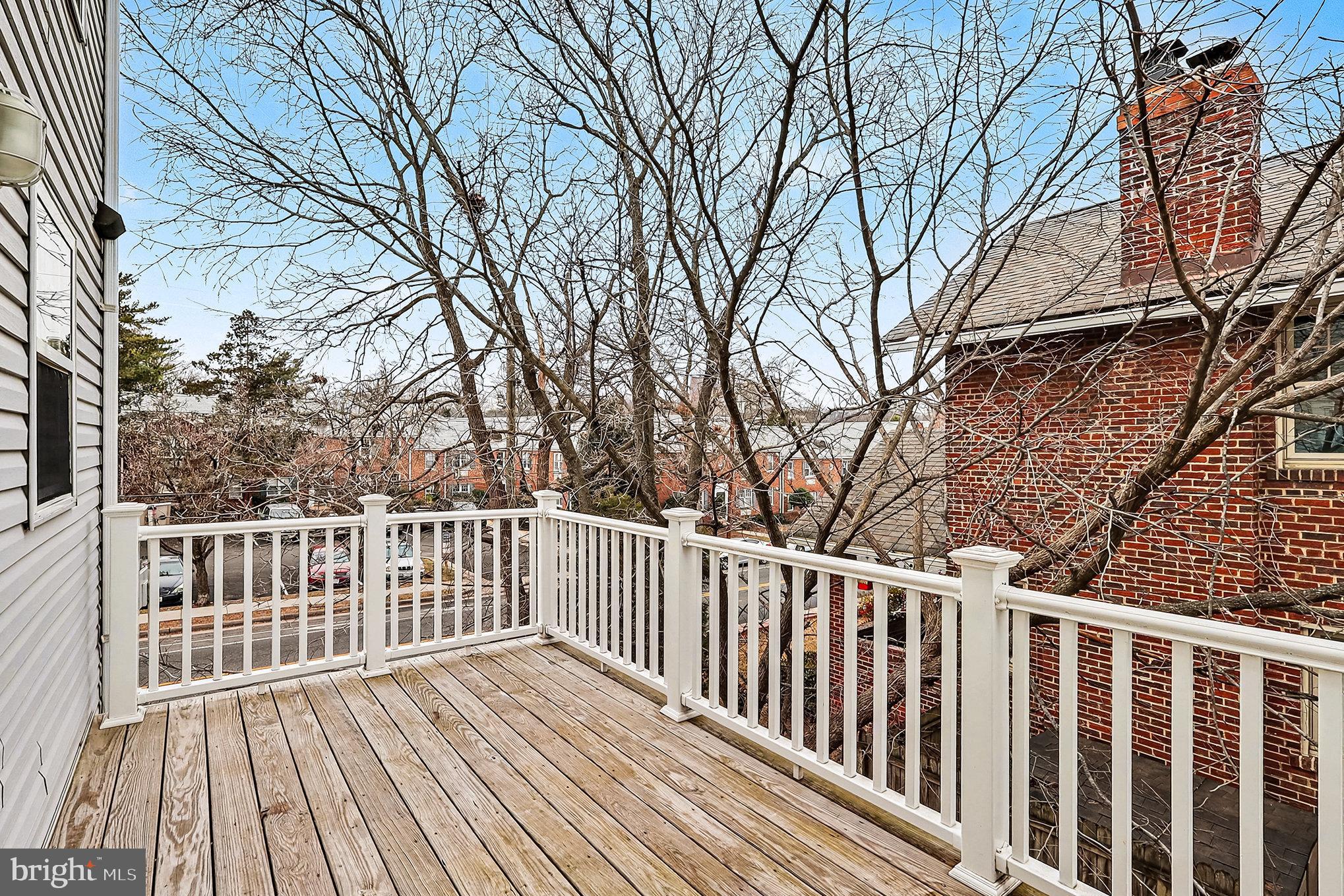 122 East Glebe Road Alexandria, VA 22305 - Photo 7 of 30