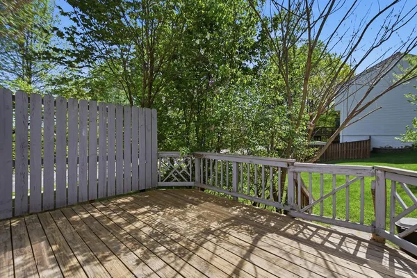 $450,000 | 16701 Capon Tree Lane, Woodbridge, VA 22191