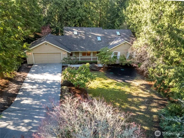 $635,000 | 425 Baycliff Drive, Port Townsend, WA 98368