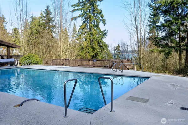 $635,000 | 425 Baycliff Drive, Port Townsend, WA 98368