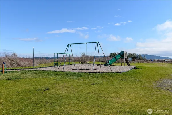 $635,000 | 425 Baycliff Drive, Port Townsend, WA 98368