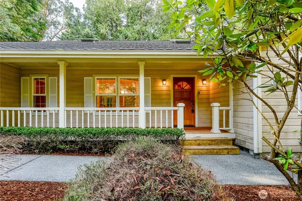 $635,000 | 425 Baycliff Drive, Port Townsend, WA 98368